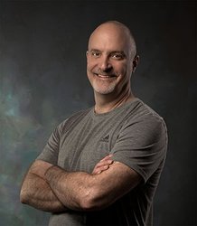 Aaron Lopresti